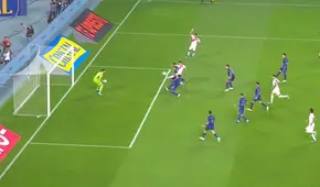 Luis Abram falla gol frente al arco que pudo ser el 1-0 de Perú ante Argentina