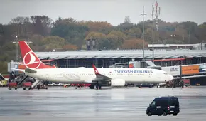 Hombre se atrincheró en aeropuerto de Hamburgo con su hija de 4 años como rehén: ya está detenido