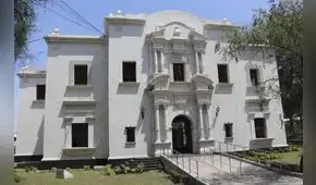 UNSA compra los mismos libros, pero a precios distintos
