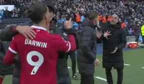 Darwin Núñez casi se pelea con Guardiola, y Jürgen Klopp tuvo que sujetarlo para calmarlo