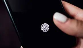 ¿Por qué el iPhone 15 y otros celulares diseñados por Apple no tienen lector de huellas?