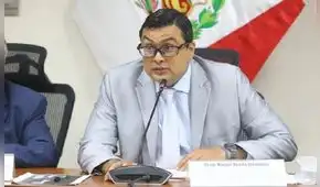 Cuestionan a congresista César Revilla por aparecer en chats de Benavides Cuestionan a congresista César Revilla por aparecer en chats de Benavides