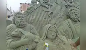 Construyen primer nacimiento de arena en plaza de Armas de la costa: ¿dónde y cuánto demorarán? Construyen primer nacimiento de arena en plaza de Armas de la costa: ¿dónde y cuánto demorarán?