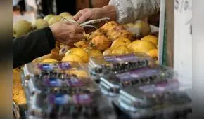 Los precios mundiales de los alimentos cayeron un 13,7% en 2023, según la FAO