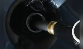 En noviembre, la gasolina producida por Petroperú fue vendida al doble en los grifos privados