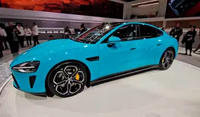 Xiaomi presentó el SU7 en el MWC 2024: todo lo que vimos del nuevo carro eléctrico con HyperOS