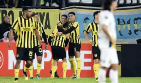 Peñarol clasificó a octavos de la Libertadores: derrotó 2-1 a Rosario Central de local y avanzó de fase