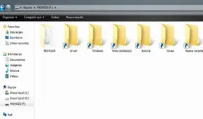 ¿Un virus cambió los archivos de tu USB por un acceso directo? Así recuperas todo sin formatear