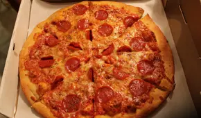 La explicación detrás de la adicción a la pizza: un compuesto químico en sus ingredientes