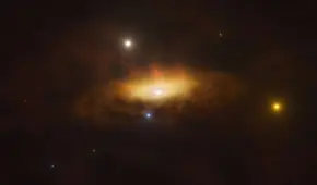 Astrónomos presencian el 'despertar' de un descomunal agujero negro en tiempo real: "No tiene precedentes"