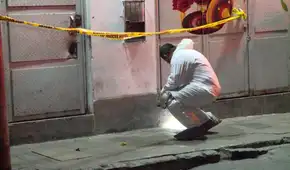 Detonan explosivo en la puerta de tienda de juguetes en Cercado de Lima y testigos denuncian extorsión