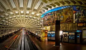 La única estación de metro de América entre las más bellas del mundo: posee murales coloridos y acceso a museos