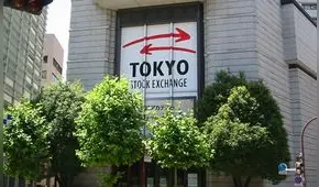 Bolsa de Tokio: Nikkei se recupera en más de 10% después de lunes negro