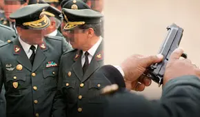 Policías en retiro no entregan armas ni equipo policial al Estado: cómo afecta que armamento siga en circulación