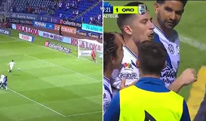 La extravagante celebración de Ormeño comiendo pasto tras anotar el gol del triunfo para Puebla