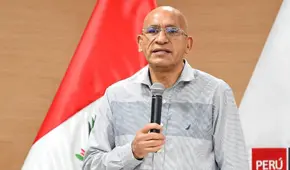 Gobierno oficializa renuncia de Waldo Mendoza al Consejo Fiscal