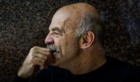 El periodista argentino Martín Caparrós revela que padece ELA: “La esperanza de vida es de 3 a 5 años”