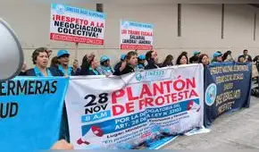 Enfermeras de EsSalud protestaron frente al MEF por negociación colectiva Enfermeras de EsSalud protestaron frente al MEF por negociación colectiva