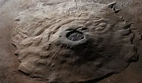Conoce el volcán más alto del sistema solar: supera 3 veces al Everest de la Tierra y está en Marte