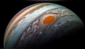 Científicos descubren enormes estructuras en la atmósfera de Júpiter que tienen el tamaño de la Tierra