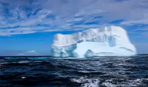 Iceberg más grande que la ciudad de Londres se mueve por el océano tras 30 años girando sobre sí mismo