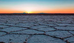 El país de Sudamérica con las mayores reservas de oro blanco del mundo: 20 millones de toneladas de litio en el salar más grande