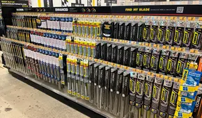 Reconocida cadena líder de autopartes anuncia cierre de más de 700 tiendas en EE. UU. por reestructuración