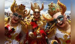 Puno se viste de danzas y colores en la celebración a la Virgen de la Candelaria