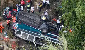 Al menos 51 personas mueren al caer bus del Puente Belice en Guatemala: fallo en el sistema de frenos habría causado el accidente