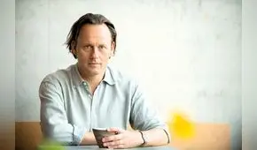 ¿Cómo salir de una adicción?: sobre “Nicotina” de Gregor Hens