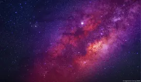 Estudio revela que el agua podría haberse formado en el universo 200 millones de años después del Big Bang