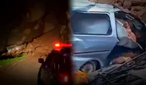 Conductor se salva de morir aplastado por caída de rocas en la carretera de Huancavelica