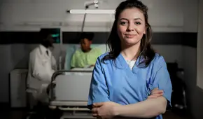 ¿Cuánto gana una enfermera en Estados Unidos? Montos, sectores de empleo y estados donde pagan más