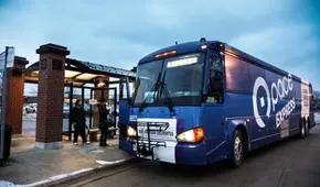 Recortes masivos en el transporte público de Chicago se deberían a la falta de financiamiento del estado de Illinois