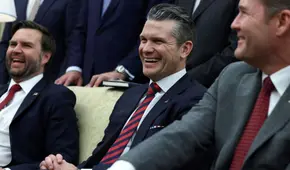 Jefe del Pentágono de EE.UU. envía por error planes del ataque a Yemen al director de The Atlantic en un chat de Signal Jefe del Pentágono de EE.UU. envía por error planes del ataque a Yemen al director de The Atlantic en un chat de Signal