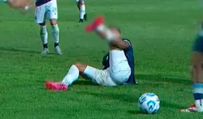 La estremecedora lesión de Victorio Ramis en el Independiente Rivadavia vs Racing: tuvo que retirarse en ambulancia