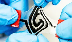 Científicos crean una batería flexible y estirable como una pasta de dientes que transformará la tecnología portátil