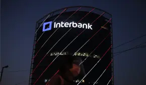 Interbank cobrará comisión en operaciones a usuarios que tengan menos de este monto en su cuenta bancaria: ¿desde cuándo aplica en Perú?