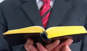 Pastor embaraza a discípula de su iglesia y pide dinero para el bebé: "Vayan preparando sus ofrendas"