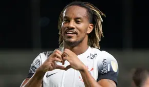 Medio brasileño se rinde ante André Carrillo por su espectacular actuación en triunfo de Corinthians