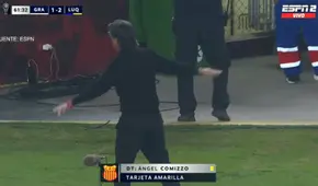 Ángel Comizzo explotó contra sus asistentes tras recibir tarjeta amarilla: "Me amonestan a mí, hue***"