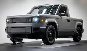 Jeff Bezos arrincona a Musk: Amazon lanza una pickup eléctrica y a bajo costo que será la competencia de Tesla