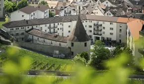 Esta es la cárcel que se transformó en hotel: tiene más de 200 años de historia en la ciudad más antigua de Suiza