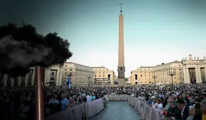 Humo negro en el cónclave: segunda fumata confirma que aún no hay nuevo Papa en el Vaticano