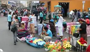 Una mirada al mercado laboral peruano, por Fernando Cuadros Luque Una mirada al mercado laboral peruano, por Fernando Cuadros Luque