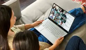 Google Meet ahora traducirá en inglés y español con la "voz" del usuario