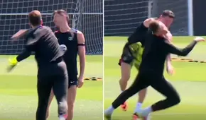 Lewandowski y Szczęsny protagonizan curiosa 'pelea': 'puñetazo' y K.O. del portero al delantero en el entrenamiento del Barcelona