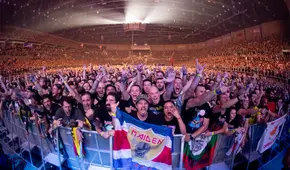 Iron Maiden rompe con la era digital y logra un concierto sin celulares grabando en pleno 2025