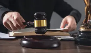 Pidió dejar de pagar pensión de su hija porque ella 'no lo quería cerca', pero justicia española se lo niega: solo pagaba 50 euros al mes