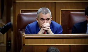Pedro Sánchez contra la pared: Santos Cerdán, ex secretario del PSOE, renuncia por coimas y amaño de votos en España